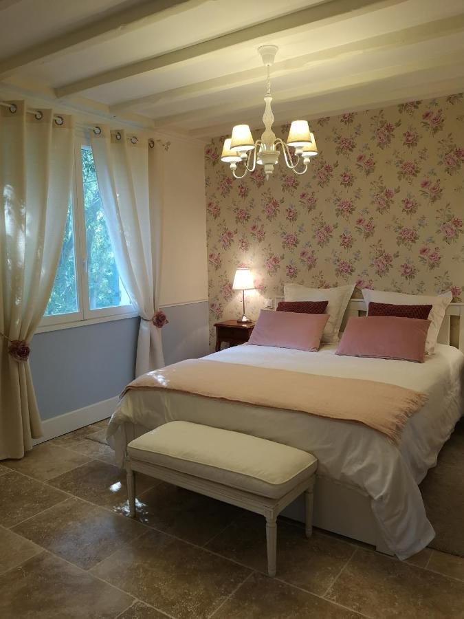 Bed and Breakfast Le Mas Des Agapes Beaucaire  Exterior foto